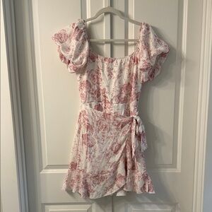 Trixxi White Top with Dusty Rose Accents